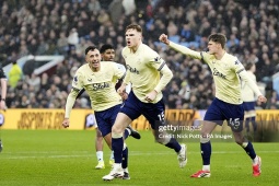 Nóng bảng xếp hạng Ngoại hạng Anh: Aston Villa sảy chân, Arsenal hưởng lợi đua vô địch