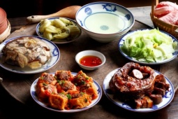 Mâm cơm ấm nóng ngày đông