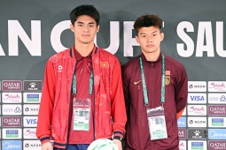 "Người nhện" U23 Trung Kiên đấu Li Hao đáng xem nhất, thầy Kim được ví như Harry Potter