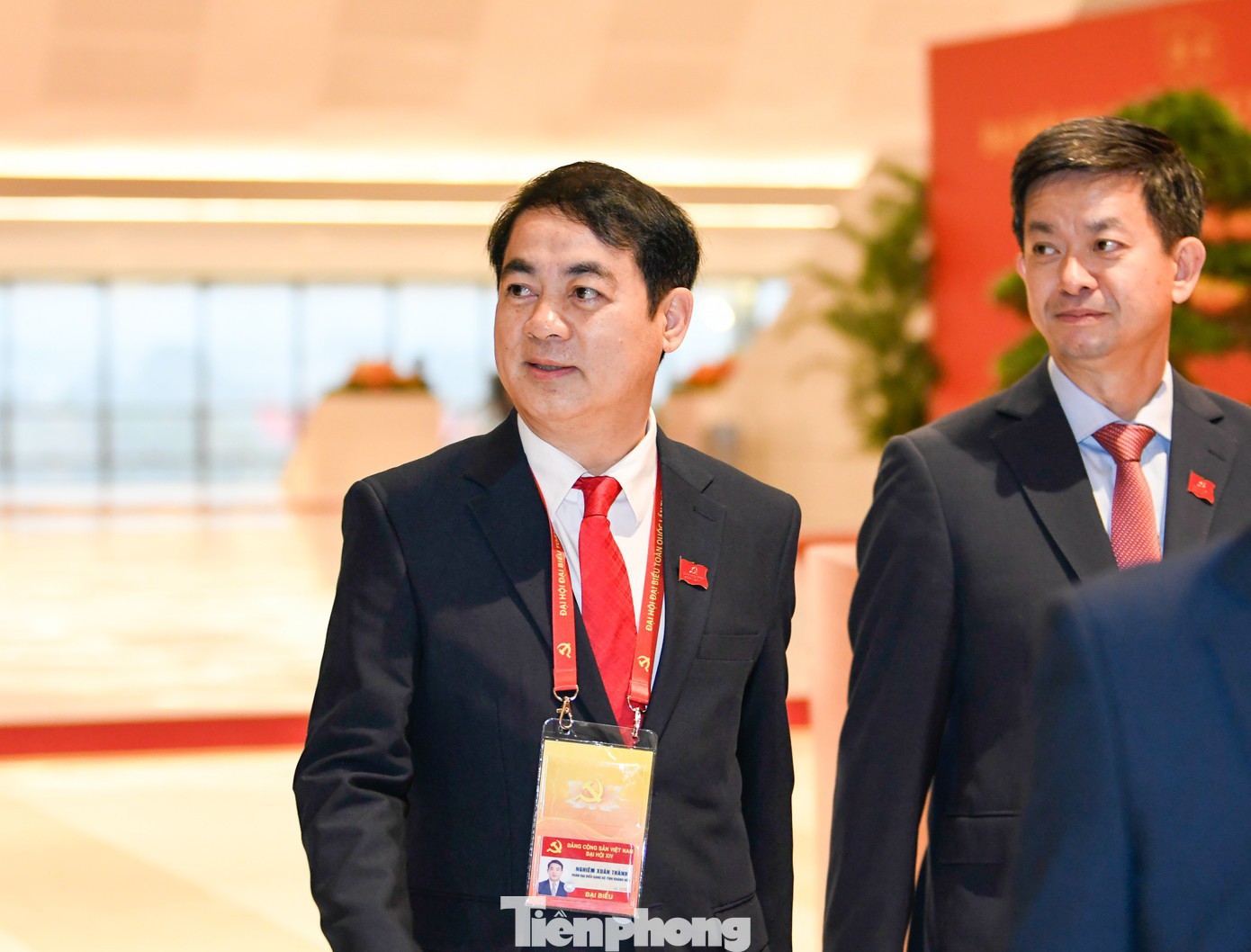 Các đại biểu đến dự phiên trù bị Đại hội XIV của Đảng. Ảnh: Như Ý.