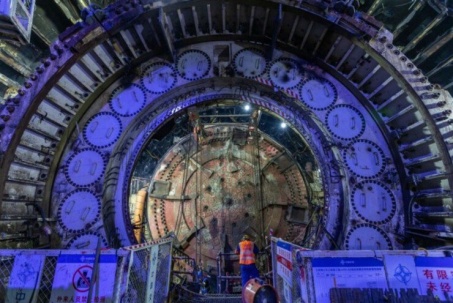 Cách Trung Quốc 'cứu' cỗ máy 50 triệu USD kẹt dưới lòng đất