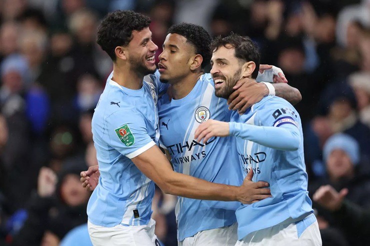 Man City tan hoang lực lượng, Klopp lên tiếng về tin đồn dẫn dắt Real Madrid (Clip tin nóng) - 1