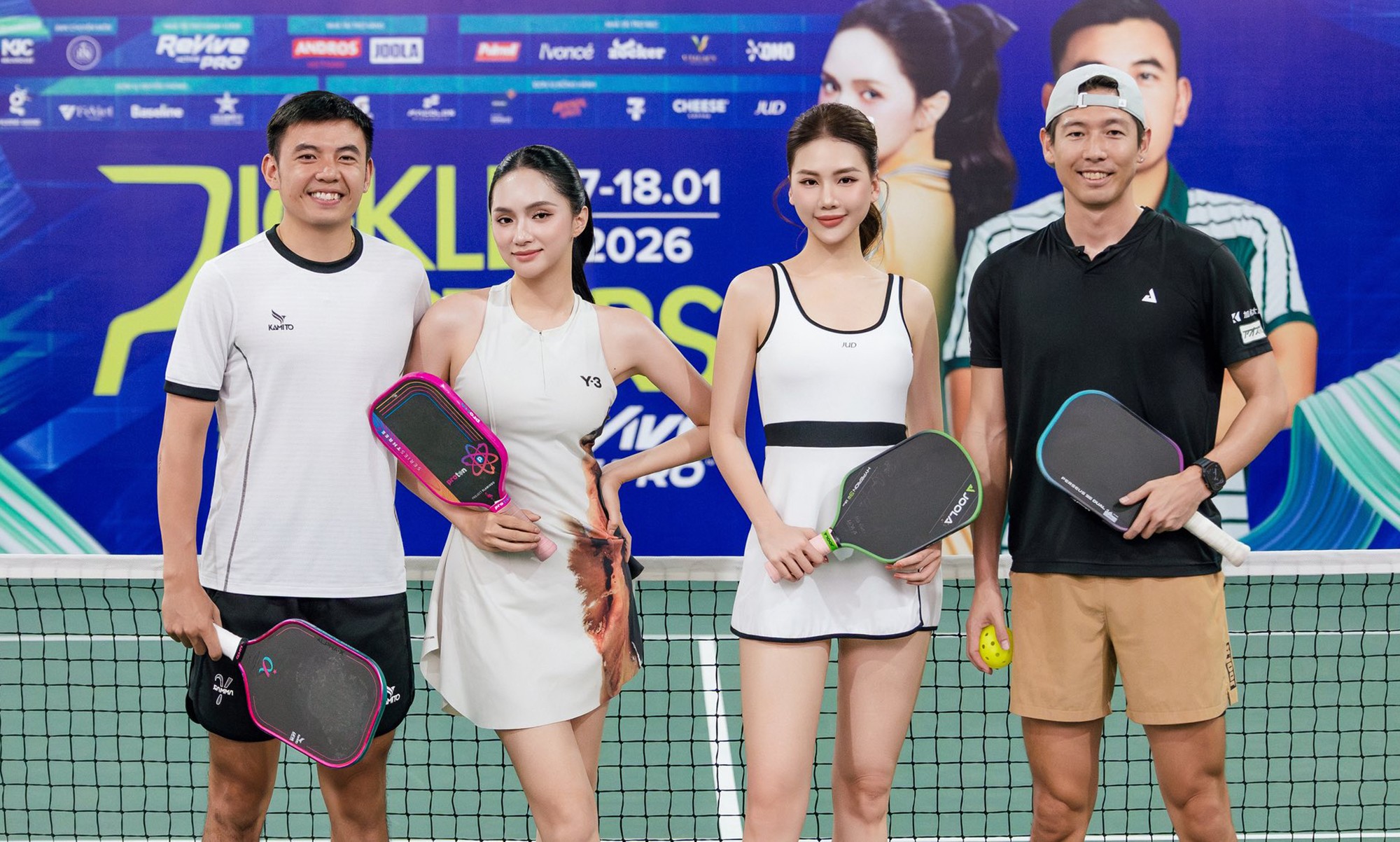 Giải Pickle Allstars 2026 diễn ra trong 2 ngày 17-18/1 vừa qua tại Lý Hoàng Nam Sport Club (Phường Bình Tân, TP.HCM) thu hút sự quan tâm của cộng đồng pickleball Việt Nam. Bởi lẽ, bên cạnh các nội dung dành cho các VĐV chuyên nghiệp và phong trào, giải đấu còn có nội dung rất đặc biệt là “pro – celeb”.