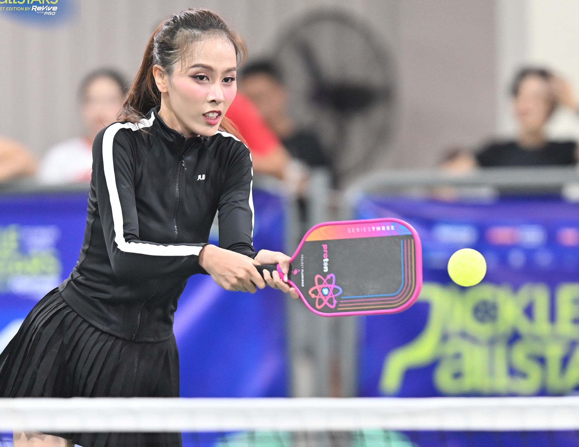 Mặc dù có danh hiệu đầu tiên tại một giải pickleball với việc lọt vào top 3 chung cuộc, Ngọc Hằng tỏ ra nuối tiếc khi để thua kịch tính 12-15 ở bán kết.