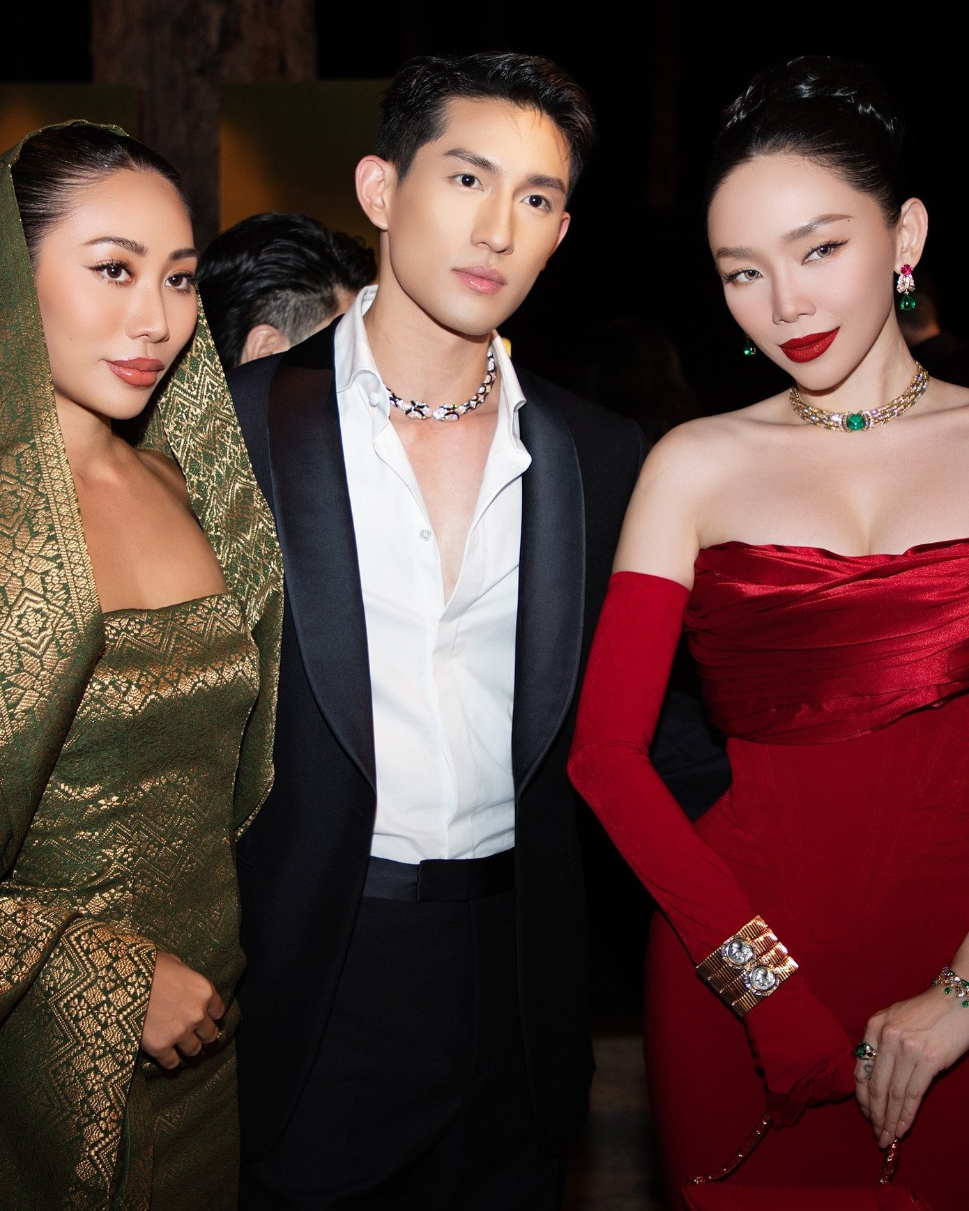 Tóc Tiên xuất hiện tại các sự kiện quốc tế cùng nhiều ngôi sao thế giới.