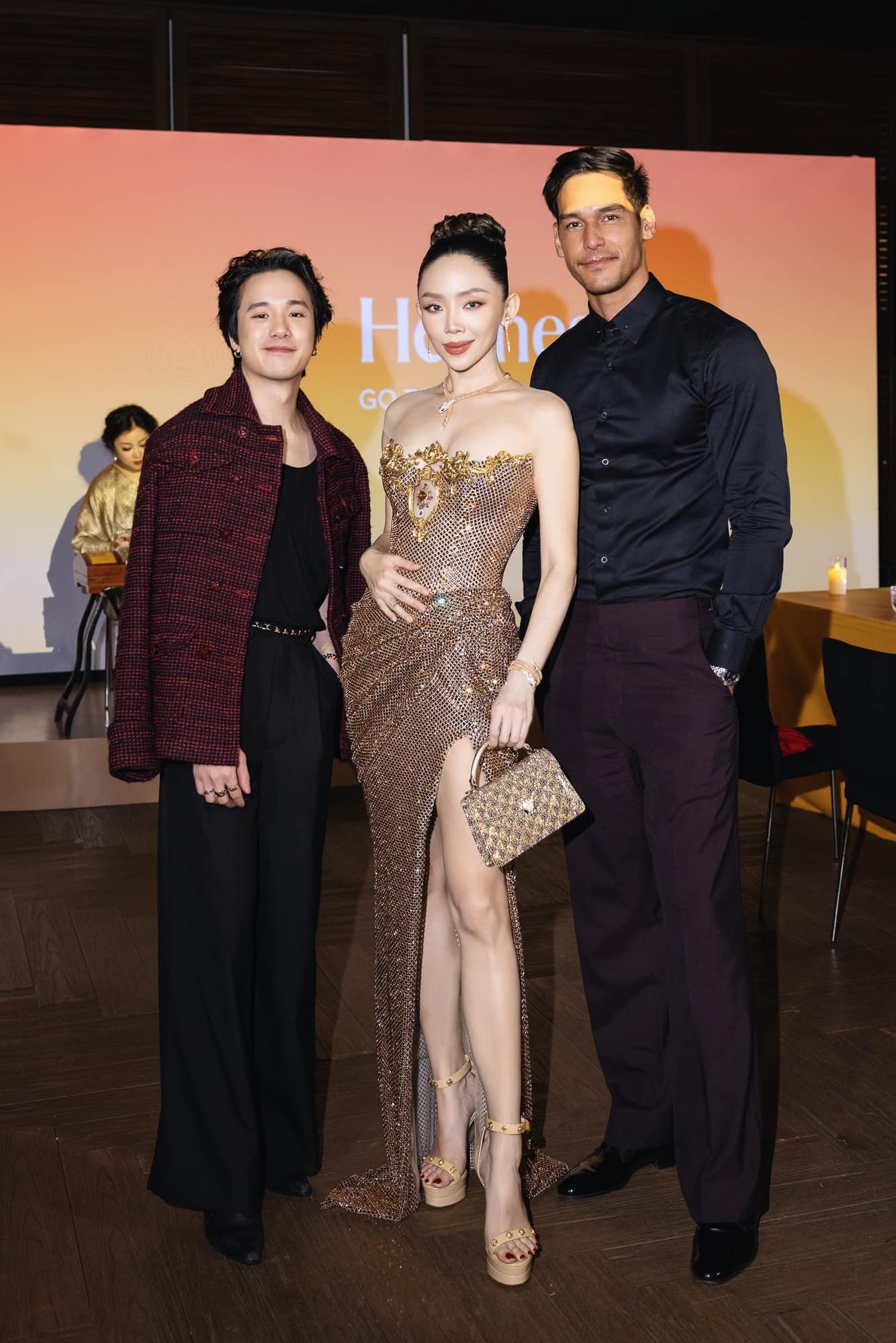 Tóc Tiên xuất hiện tại các sự kiện quốc tế cùng nhiều ngôi sao thế giới.