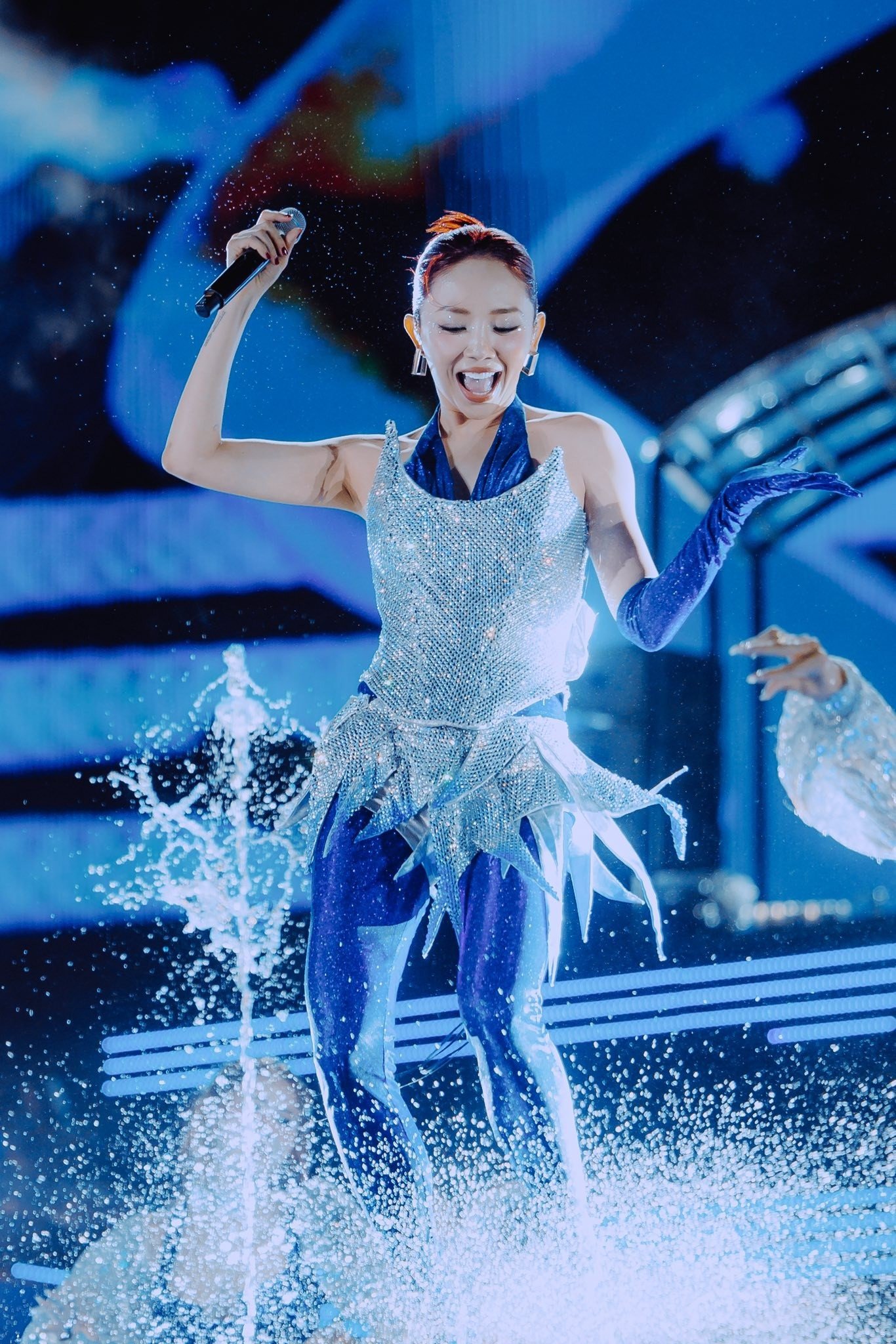 Sức ảnh hưởng của Tóc Tiên - 3