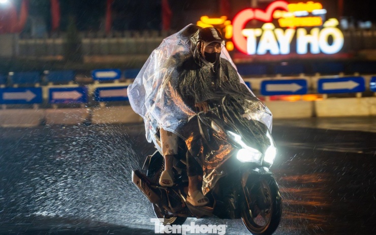 Từ chiều tối nay, miền Bắc có mưa rải rác.