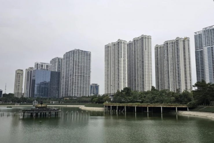 Cho phép “bán lúa non” trên tài sản cầm cố có thể cứu dự án, nhưng tích tụ rủi ro hệ thống. Ảnh: Lê Quân