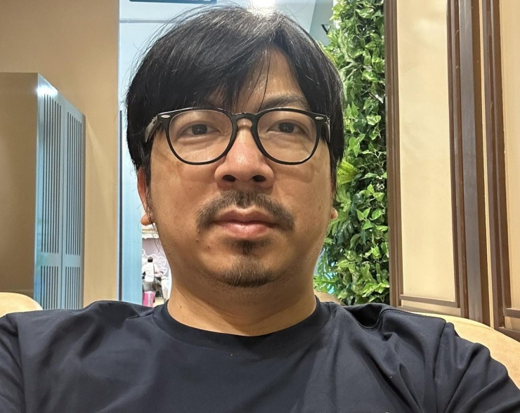 MC Đinh Tiến Dũng tiếp tục tham gia chương trình nghệ thuật cuối năm trên sóng truyền hình.