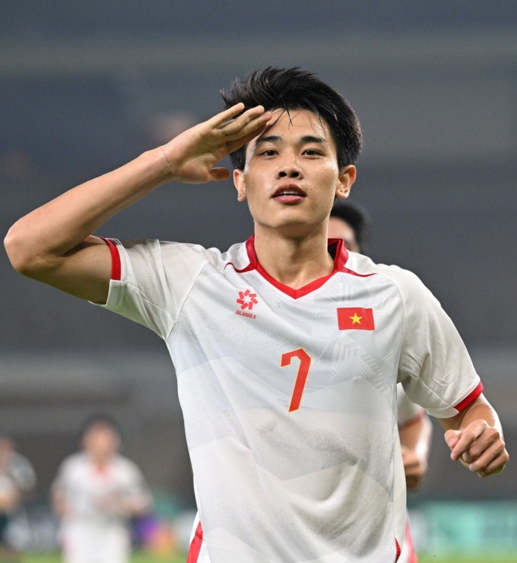 Loạt ảnh thời còn là 'Bắc còi' của tiền đạo U23 Việt Nam - 9