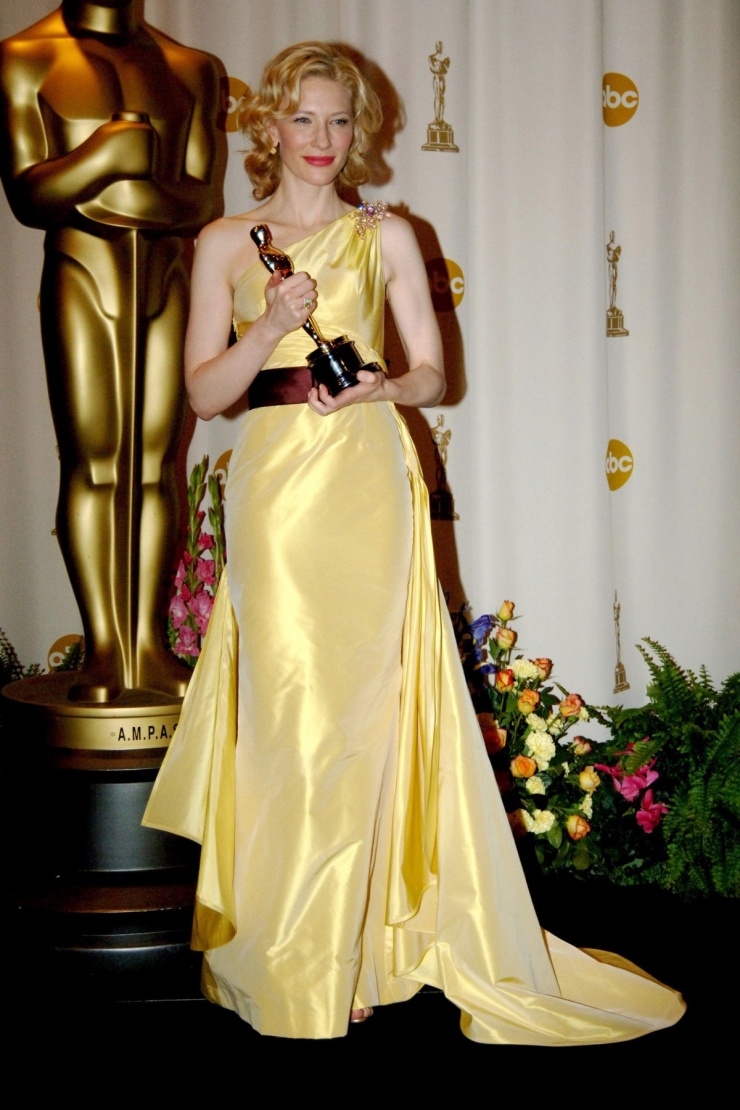 Loạt xiêm y mang dấu ấn huyền thoại Valentino - 8