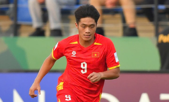 Nguyễn Quốc Việt có thể xuất trận ngay từ đầu