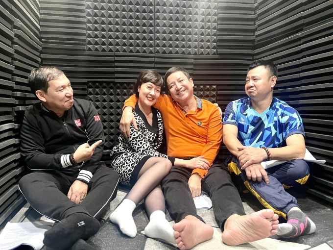 Ảnh sao 20/1: Phương Linh khoe vẻ gợi cảm ở tuổi 42 - 3