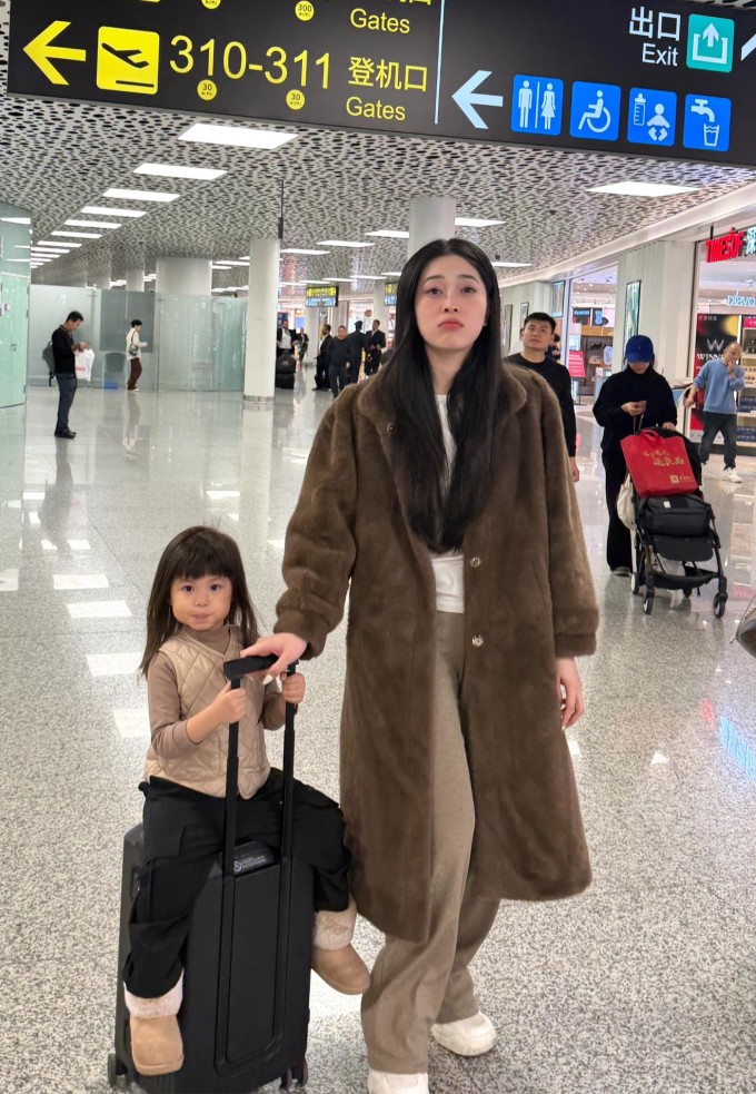 Ảnh sao 20/1: Phương Linh khoe vẻ gợi cảm ở tuổi 42 - 8