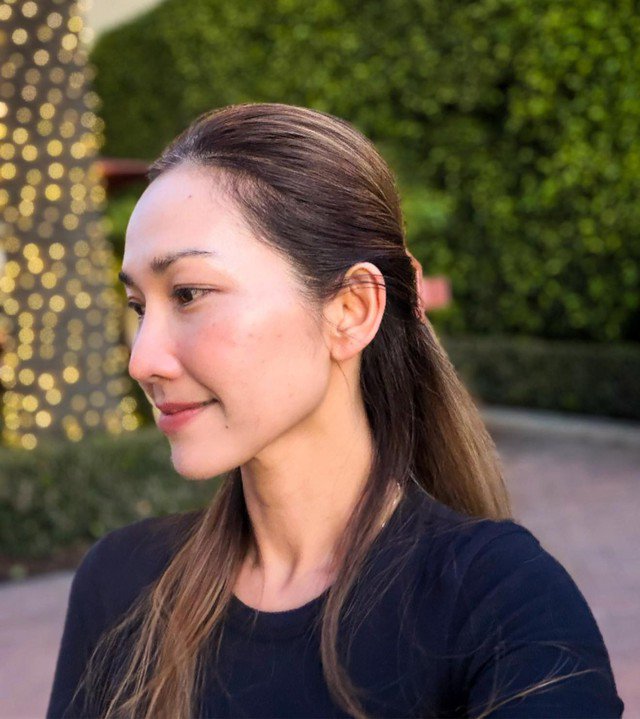 Ngoài ra, cô còn thích uống nước và mê sinh tố, đây cũng là bí quyết giúp cô có da đẹp hơn.