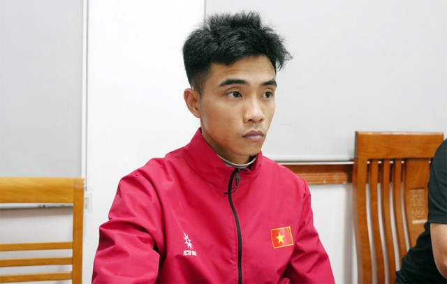 Đối tượng Phùng Tiến Cao tại cơ quan công an. Ảnh: Công an tỉnh Lào Cai