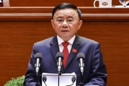 'Tổng Bí thư là hạt nhân lãnh đạo, trung tâm đoàn kết, tiêu biểu về đạo đức'