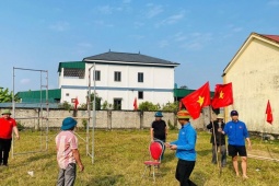 Đình Bắc đón tin vui: 10.000 bà con quê nhà đất ló Yên Trung "tiếp lửa" từ xa