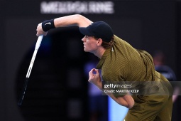 Trực tiếp tennis Sinner - Gaston: Cựu số 1 thế giới nắm lợi thế (Australian Open)