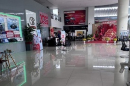 Nhiều đại lý Toyota, Mitsubishi thiếu ô tô bán dịp Tết, điều gì đang xảy ra?