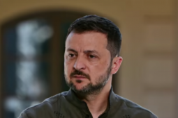 Politico: Ông Trump tránh gặp ông Zelensky tại Davos