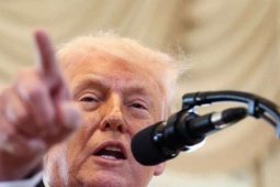 Tổng thống Trump "ra đòn" cảnh báo cứng rắn tới lãnh đạo châu Âu