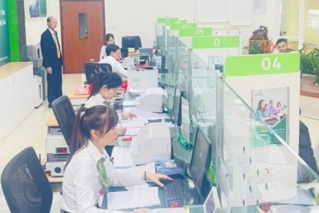 Vụ cướp ngân hàng ở Gia Lai: Giao dịch viên nhanh trí giấu tiền vào sọt rác