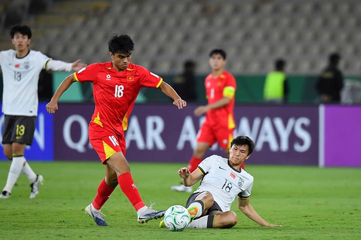 Video bóng đá U23 Việt Nam - U23 Trung Quốc: Choáng váng 3 bàn thua & thẻ đỏ (U23 châu Á) - 2