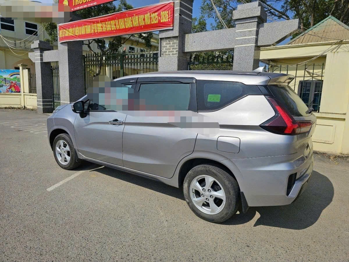Mitsubishi Xpander AT cũ nhưng đời mới, giá tốt cho người chạy dịch vụ - 5