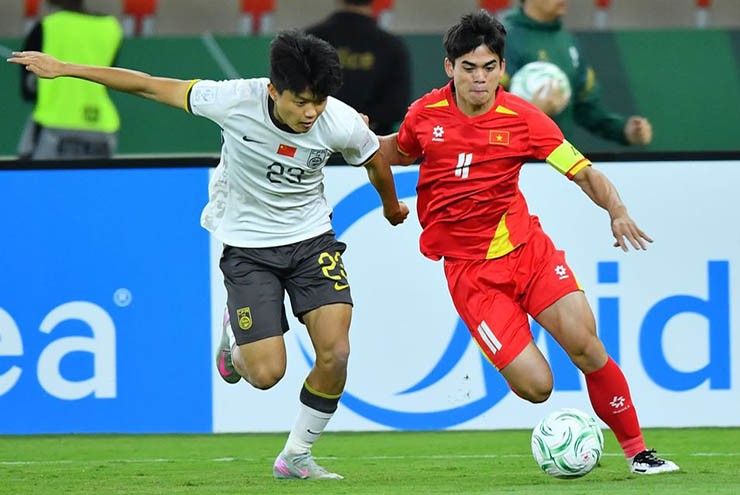 Trực tiếp bóng đá U23 Việt Nam - U23 Trung Quốc: Bàn thua thứ 3 phút bù giờ (Hết giờ) - 2
