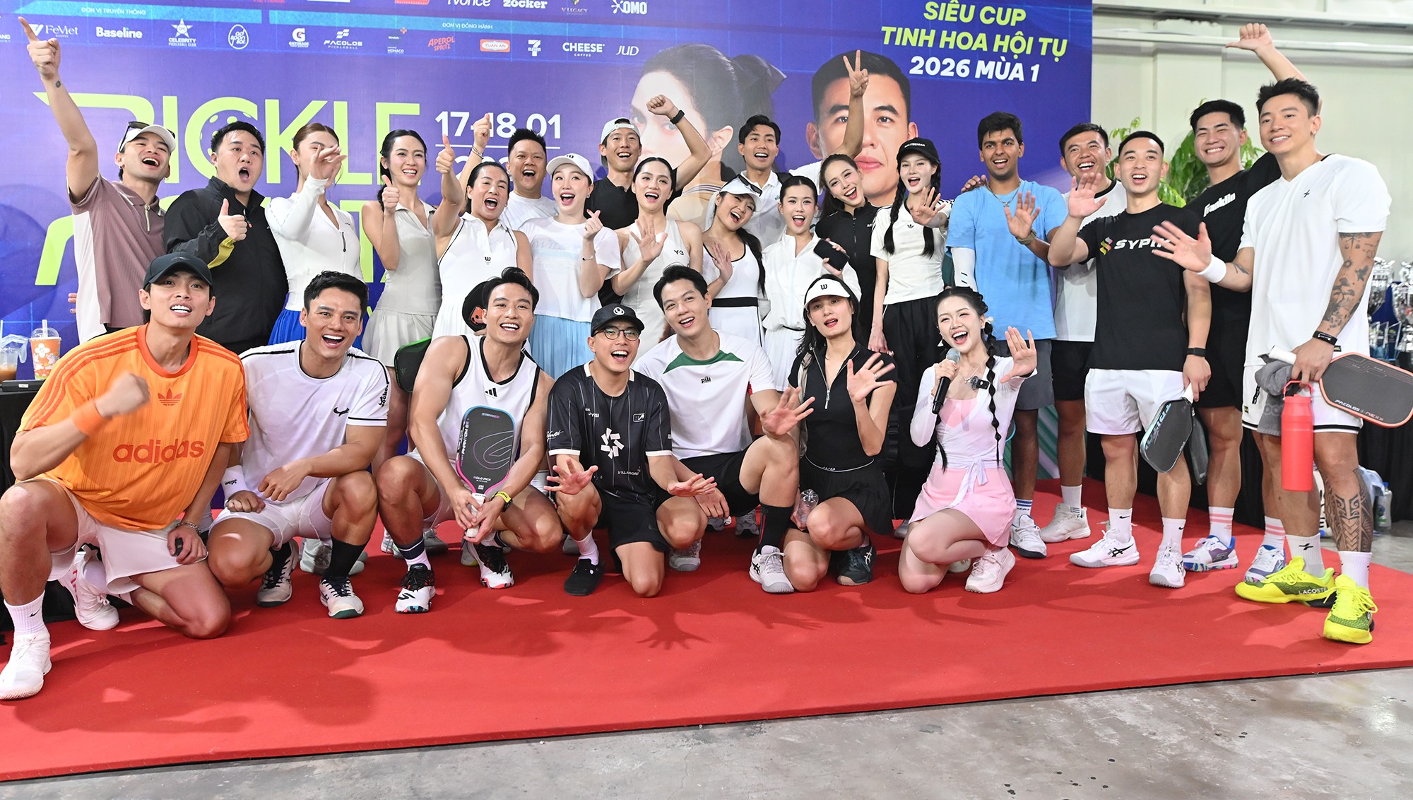Giải Pickle Allstars 2026 diễn ra cuối tuần vừa qua tại Lý Hoàng Nam Sport Club (Phường Bình Tân, TP.HCM) đã tạo nên “cơn sốt” với người hâm mộ. Bởi lẽ, giải đấu này chứng kiến sự tham gia tranh tài của đông đảo hoa hậu, á hậu, người nổi tiếng ở nhiều lĩnh vực cũng như các hot girl của làng pickleball.