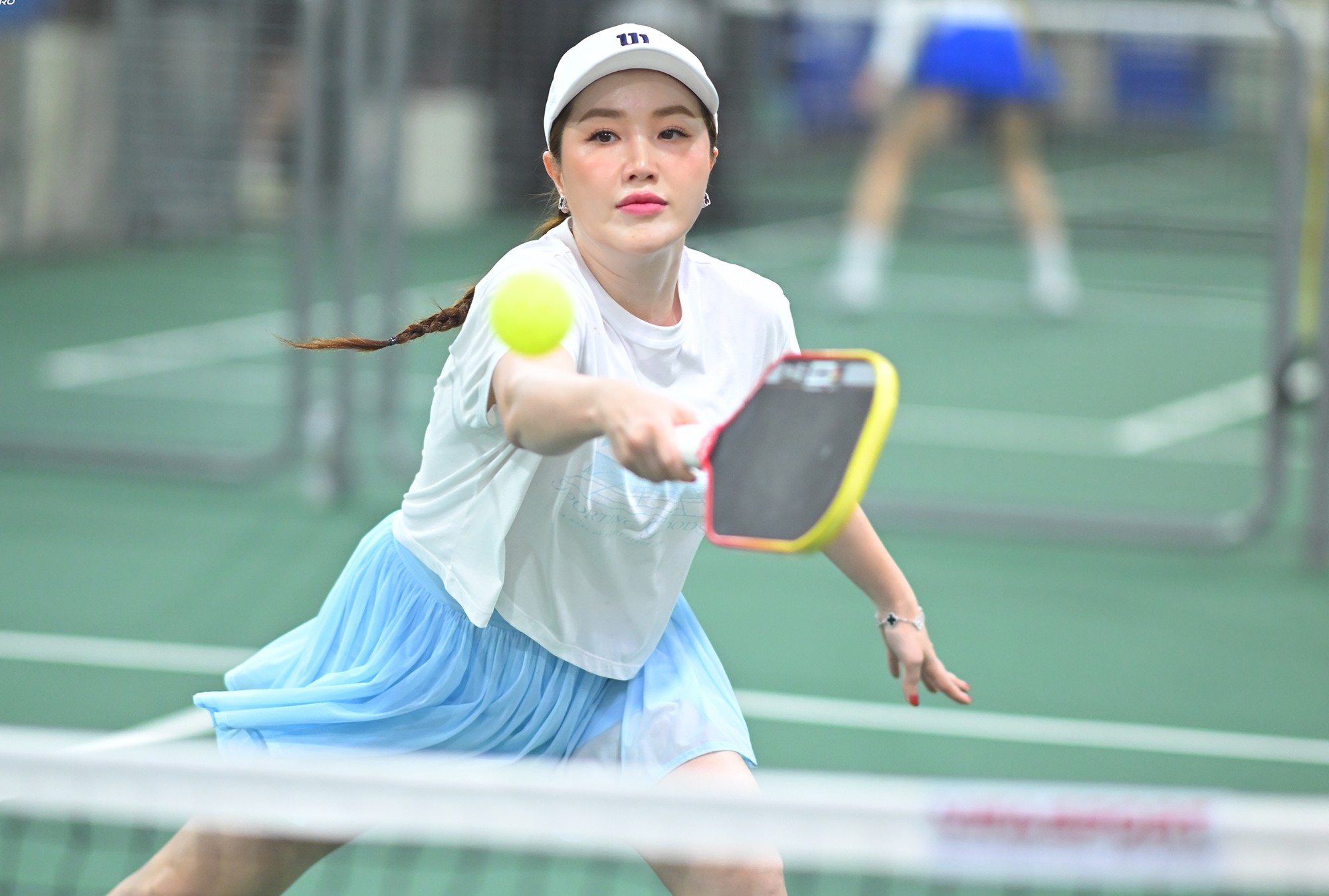 Nữ ca sĩ xinh đẹp nhận nhiều lời khen bởi lối thi đấu máu lửa, lăn xả, chạy khắp mặt sân để cứu bóng. Bảo Thy cũng để lại một số tình huống tấn công ấn tượng, nhận lời khen từ người xem.