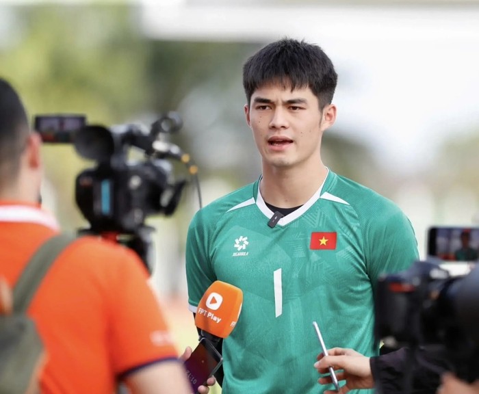 Thủ môn Trung Kiên