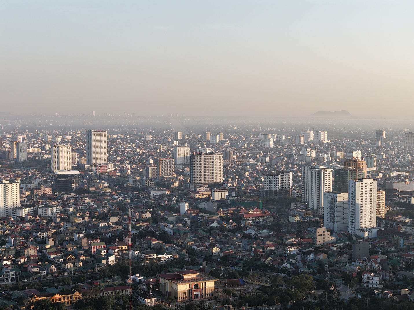 Thành Vinh trong bối cảnh khí hậu khắc nghiệt đòi hỏi những giải pháp sống thích ứng và bền vững