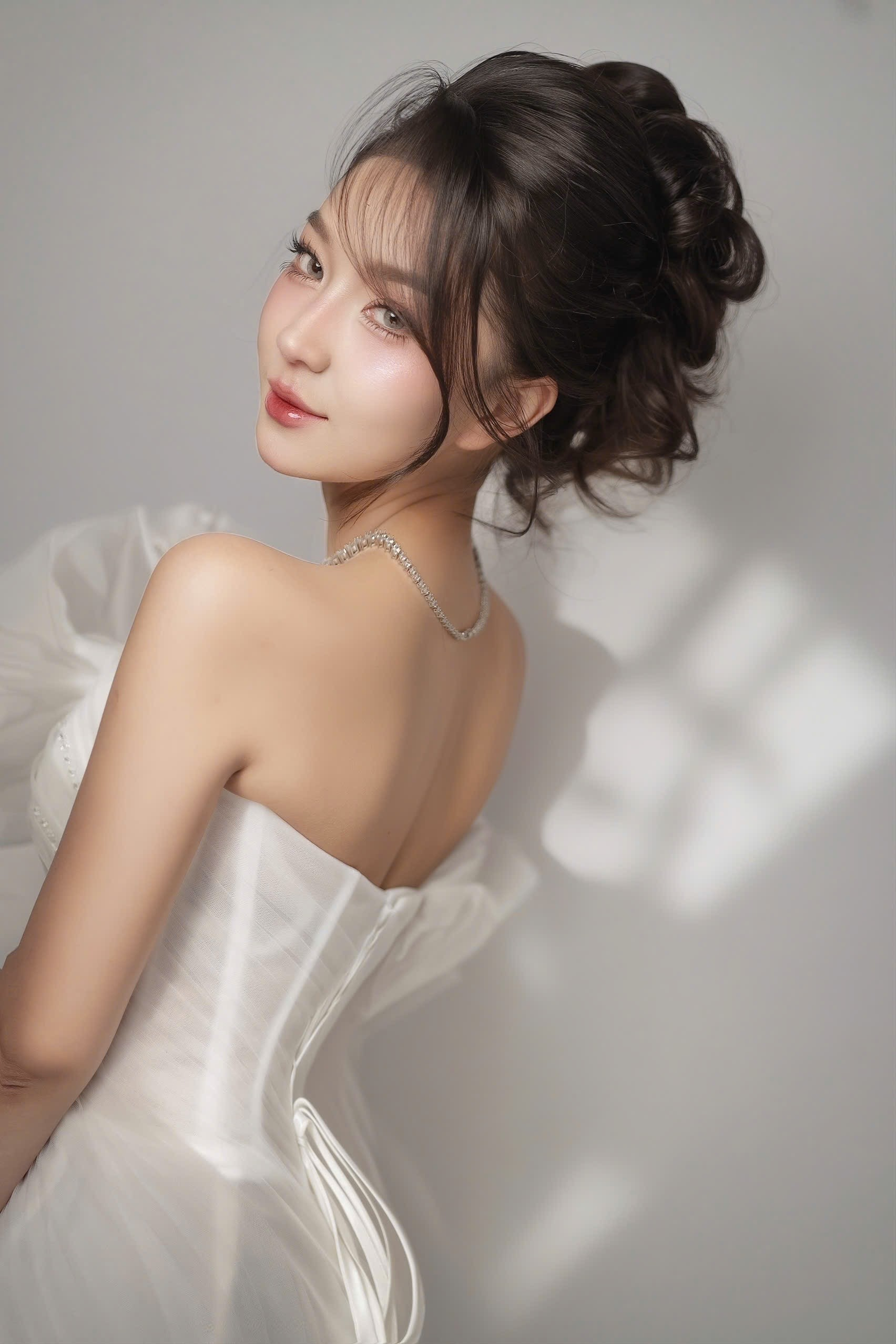 Thy Nabie mang trong mình vẻ trầm lắng rất riêng (Ảnh : NVCC)