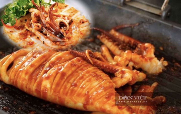 Tuy chất lượng thịt không ngon bằng cùng loại, thế nhưng mực xà sau khi tẩm ướp gia vị, để chế biến thành các món nướng, chiên… đã trở thành món ăn đường phố được rất nhiều người ưa chuộng, nhất là giới trẻ.