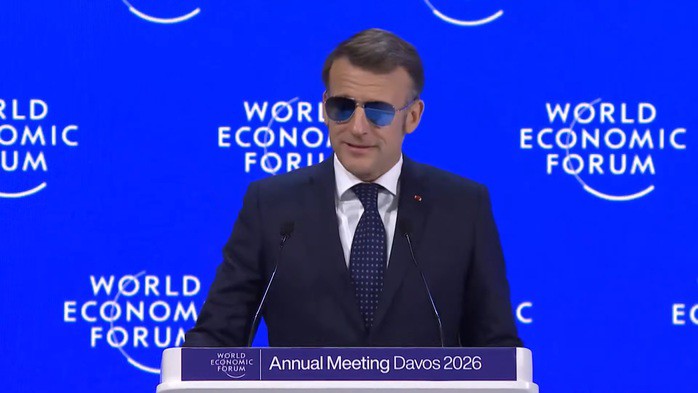 Tổng thống Pháp Emmanuel Macron phát biểu tại Diễn đàn kinh tế thế giới 2026 ở thị trấn Davos - Thụy Sĩ ngày 20-1. Ảnh: The Guardian