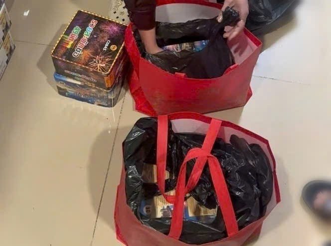 Số pháo hoa lực lượng chức năng phát hiện.