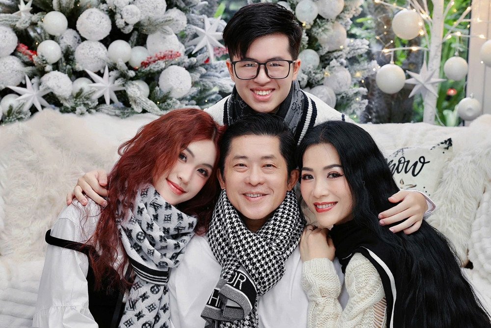 Gia đình nhỏ của Châu Hà Yến Nhi và nhiếp ảnh gia Ngô Anh Khôi.