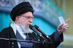 Iran cảnh báo Tổng thống Mỹ Trump chớ nhắm vào Đại giáo chủ Khamenei