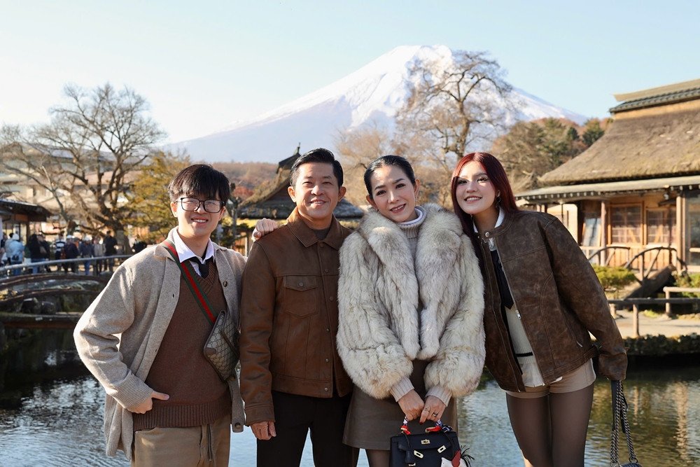 Gia đình nhỏ của Châu Hà Yến Nhi và nhiếp ảnh gia Ngô Anh Khôi.