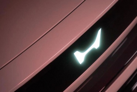 Honda thay đổi logo trên xe ô tô điện và hybrid