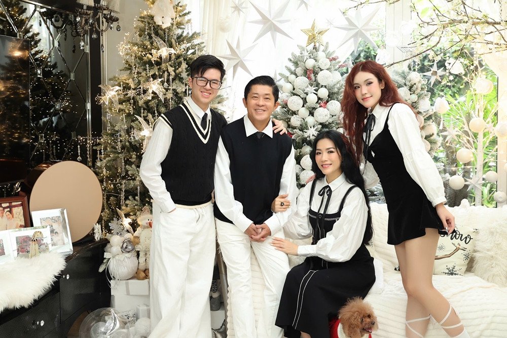 Gia đình nhỏ của Châu Hà Yến Nhi và nhiếp ảnh gia Ngô Anh Khôi.