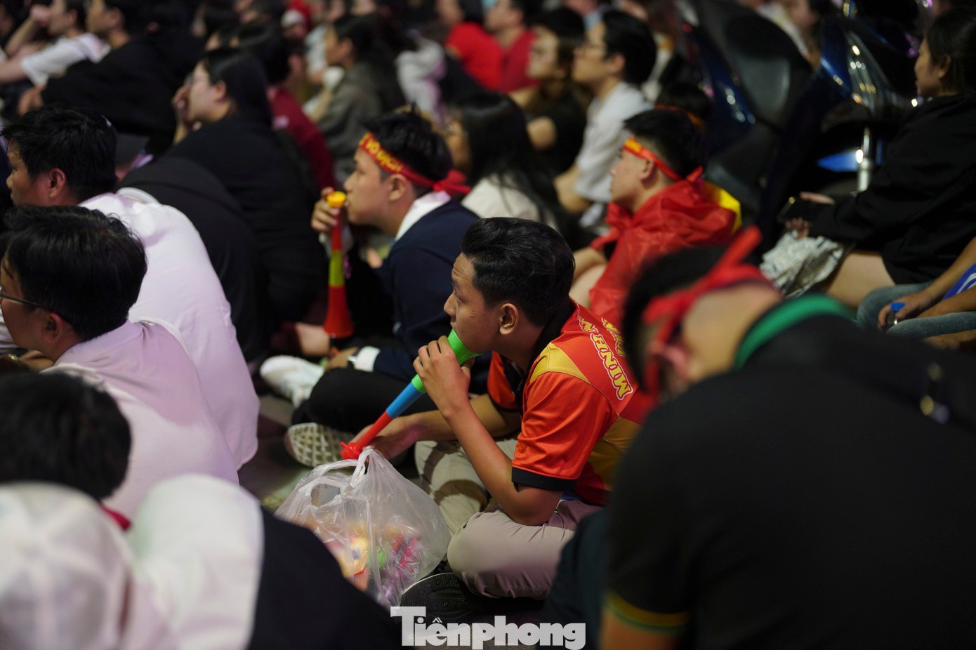 CĐV tiếc nuối khi U23 Việt Nam không thể vào chung kết - 12