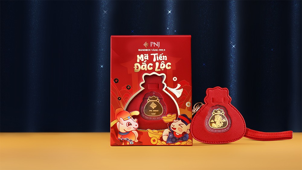 Người trẻ chủ động mua vàng 99,99% với nhiều trải nghiệm mới dịp đầu năm, khởi động hành trình mới với tâm thế sẵn sàng hành động. Ảnh: PNJ