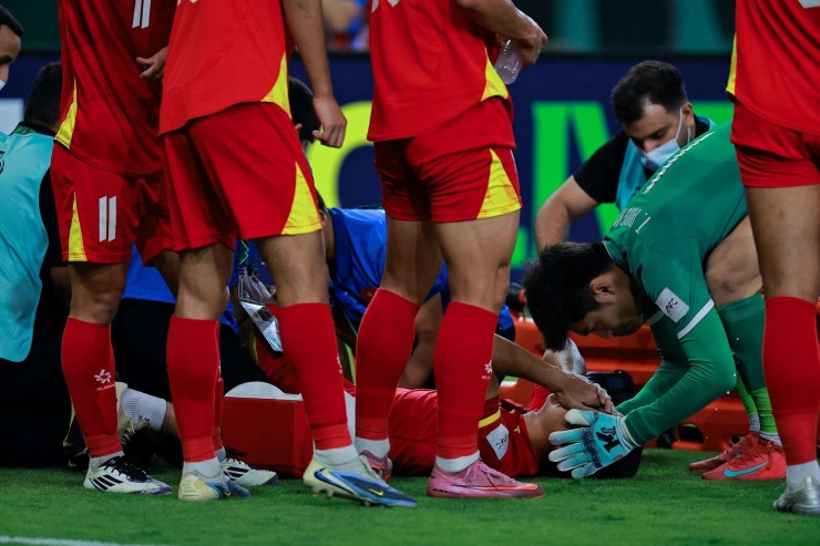 Chấn thương của trung vệ Hiểu Minh U23 Việt Nam dưới con mắt của chuyên gia y học thể thao - 1