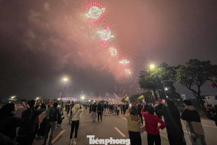 Hoành tráng màn tổng duyệt pháo hoa lớn nhất từ trước tới nay ở Hà Nội - 12