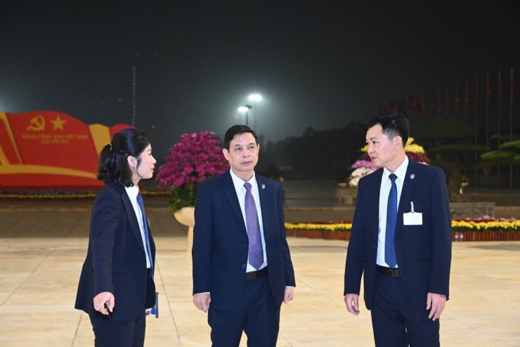 Thượng tá Trần Thế Việt, Trưởng phòng Bảo vệ sự kiện đặc biệt quan trọng và khách quốc tế đánh giá: “Ở các mục tiêu bảo vệ trọng yếu, nữ cảnh vệ thể hiện sự bền bỉ, cẩn trọng và khả năng quan sát rất tốt. Trong nhiều tình huống, sự tinh tế và bình tĩnh của họ là yếu tố quan trọng giúp bảo đảm an toàn tuyệt đối mục tiêu bảo vệ”. Ảnh: H.Đ