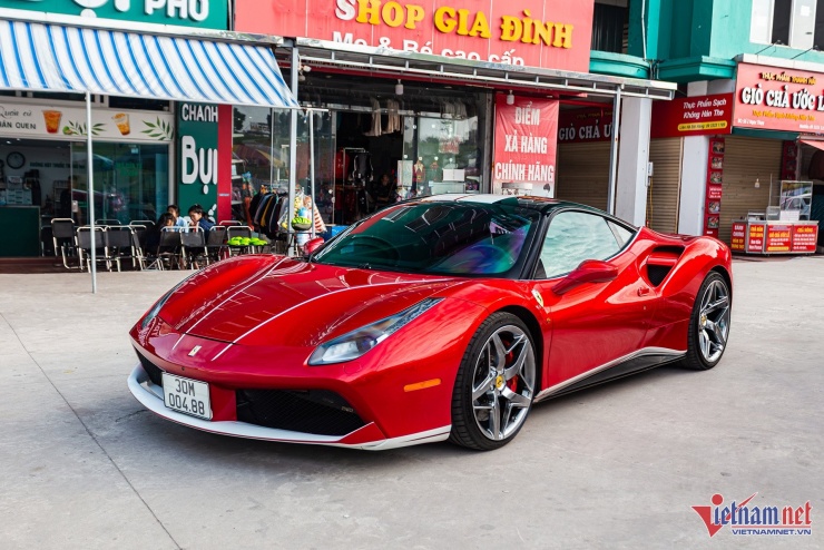Siêu xe Ferrari 488 từng tai nạn nát đầu của đại gia Hà Nội ‘hồi sinh’ sau 4 năm - 1